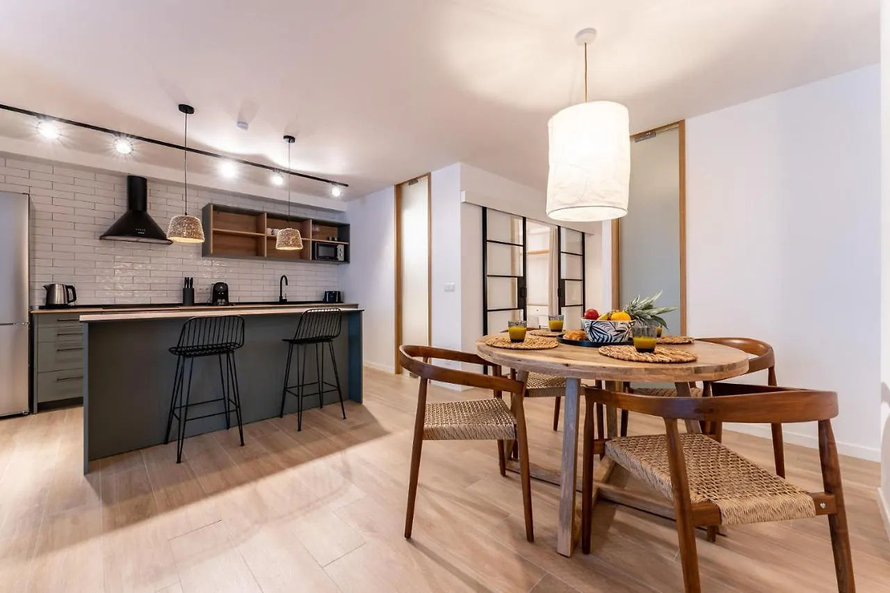 Luxury Beachfront Living On The Beach With Big Terrace 토레몰리노스 0*,